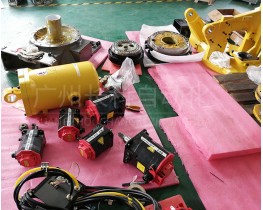 發(fā)那科機器人R-2000iC本體拆機件銷售：電機、減速器、平衡缸……